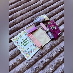 Spa Gift Set: Glamnetic Nails, Belif Skincare, Gratitude Journal & Cozy Socks